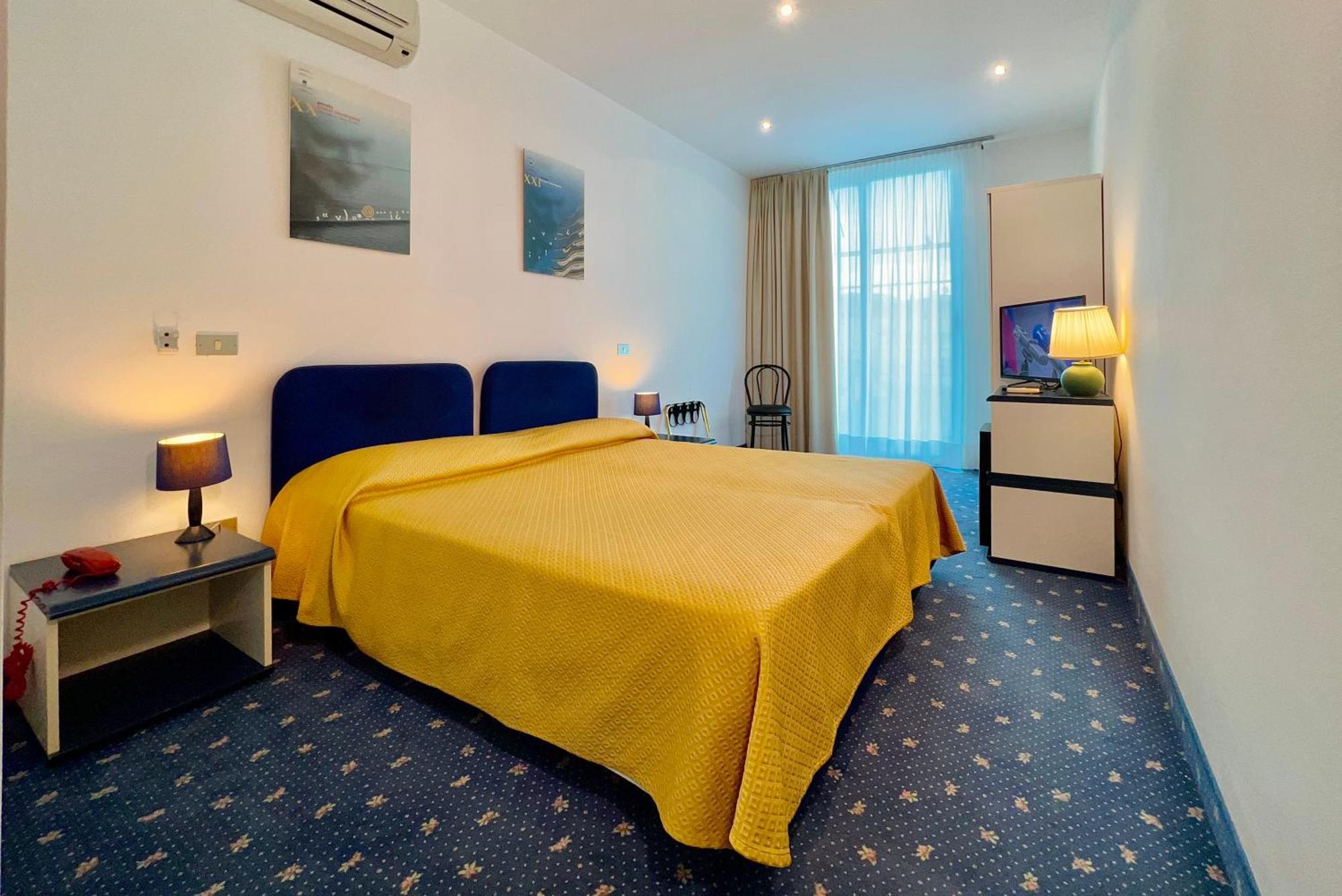 Hotel Myriam リニャーノ・サッビアドーロ エクステリア 写真