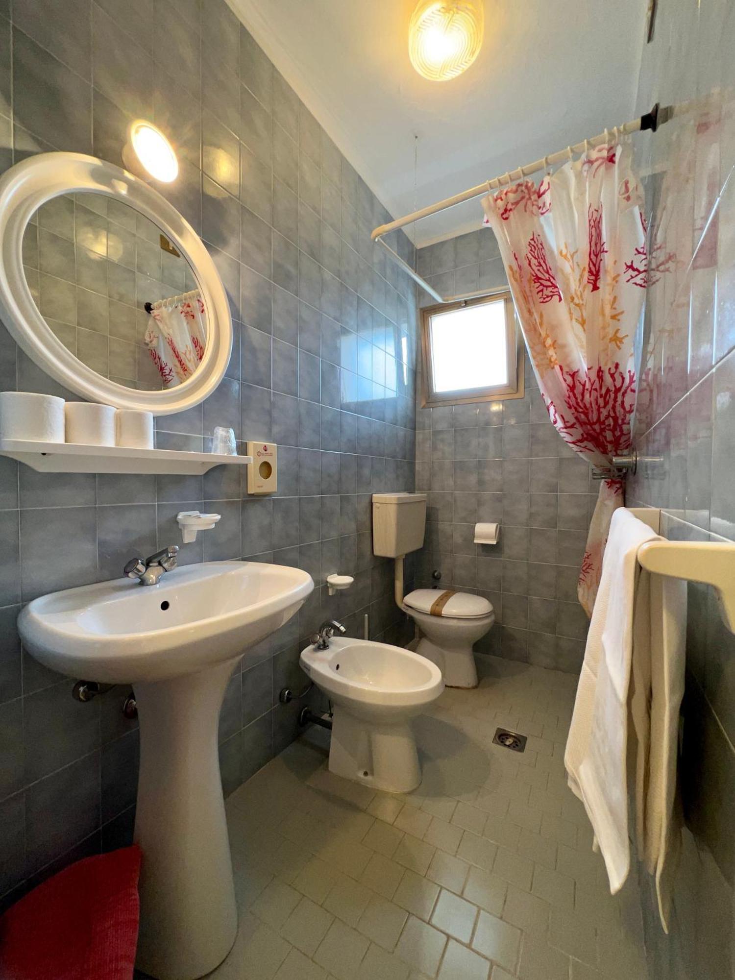 Hotel Myriam リニャーノ・サッビアドーロ エクステリア 写真